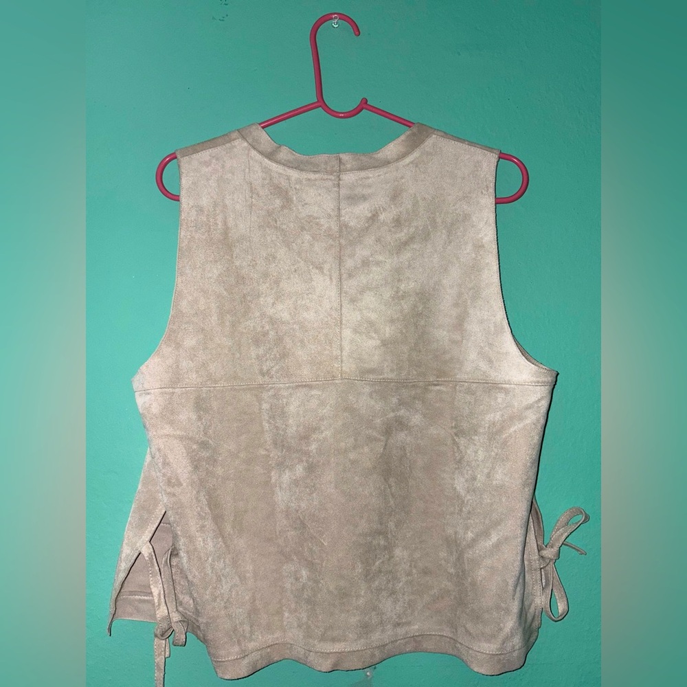 BCBMAXAZRIA cream suede vest